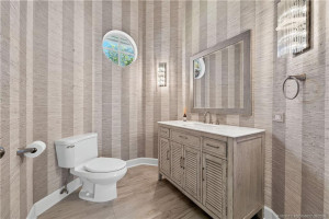 Powder room