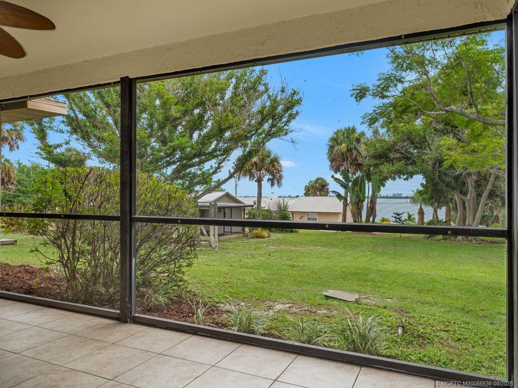 104 Sheridan Lane, Jensen Beach FL - photo 6 of 35
