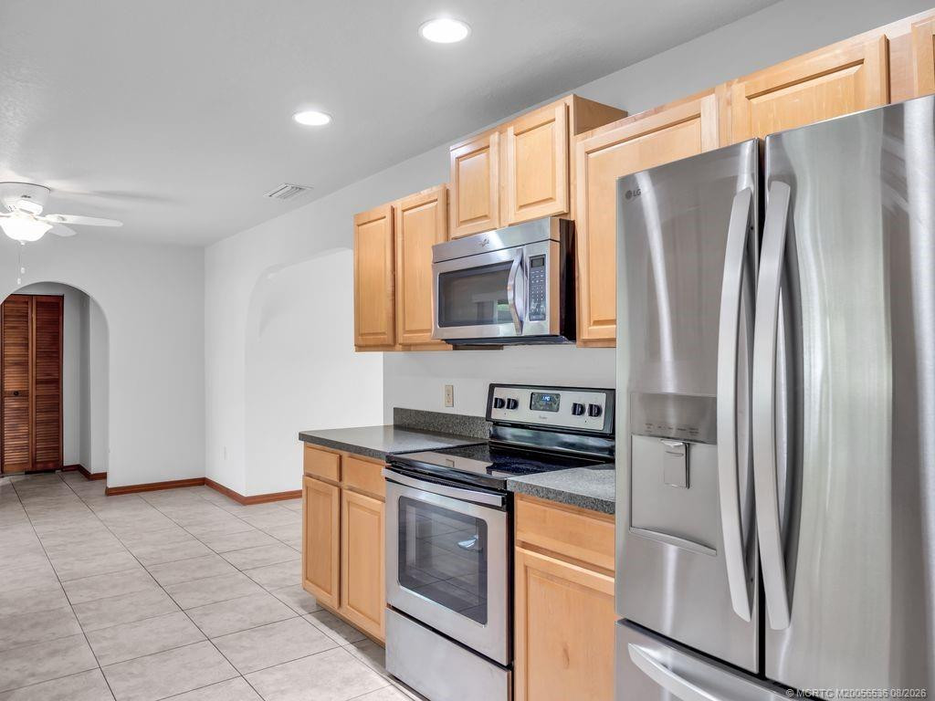 104 Sheridan Lane, Jensen Beach FL - photo 11 of 35