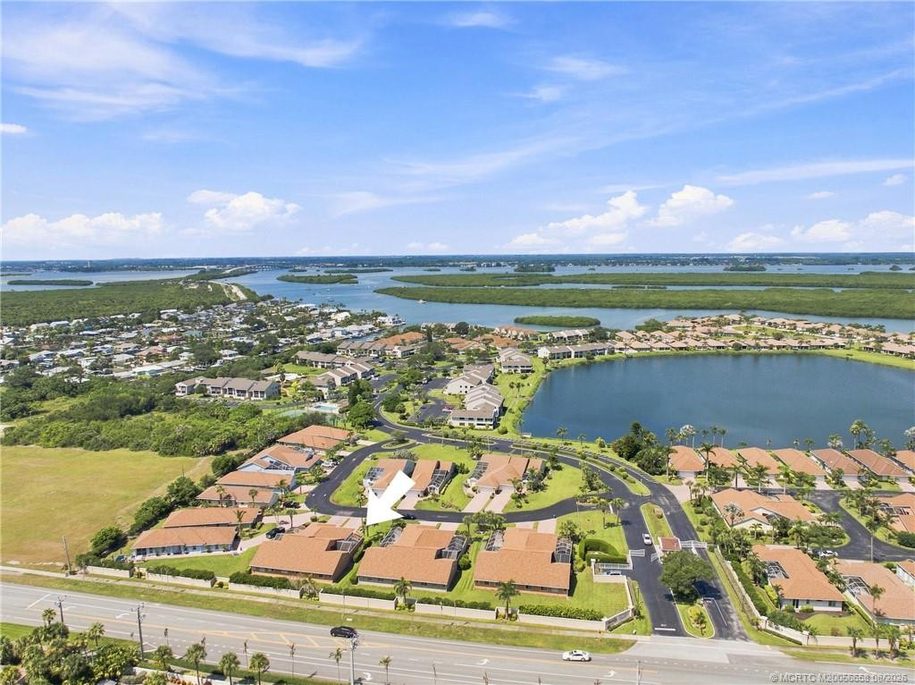 3-bedroom villa in The Sands on Hutchinson Island with 2-car garage