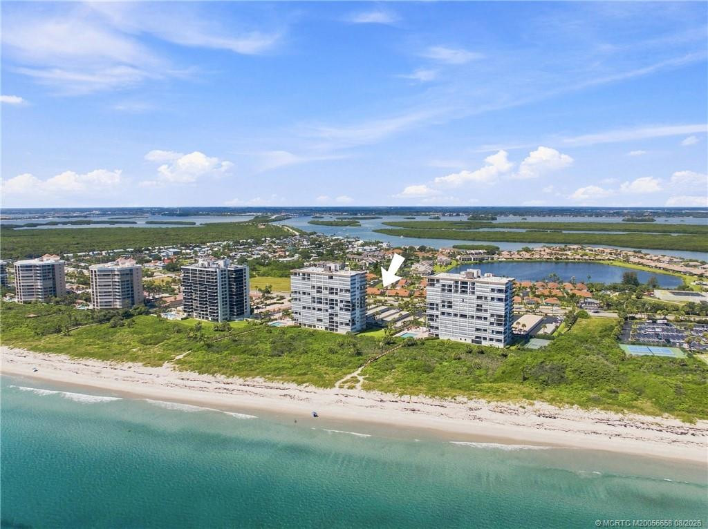 3-bedroom villa in The Sands on Hutchinson Island with beach access across the street