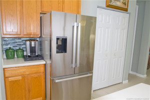 Upgraded stainless steel appliances