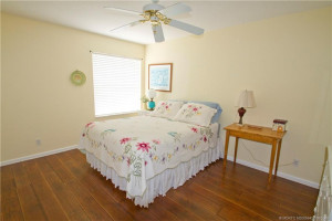 Upstair guest bedroom #2