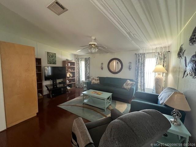 3 bedroom Manufactured Home at 6225 Holly Lane, Maralago Cay, Lantana — photo 5
