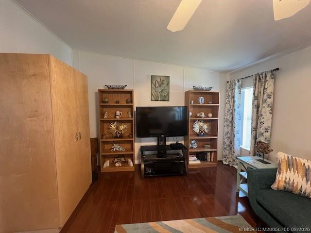 6225 Holly Lane, Lantana FL - photo 7 of 57