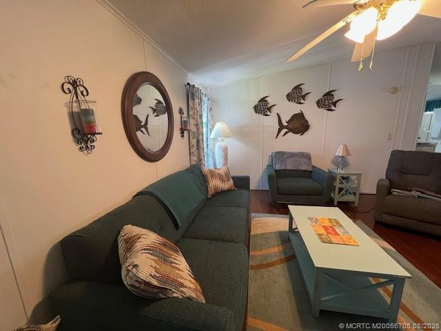 6225 Holly Lane, Lantana FL - photo 9 of 57