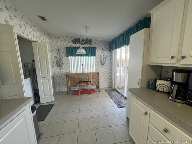 6225 Holly Lane, Lantana FL - photo 12 of 57