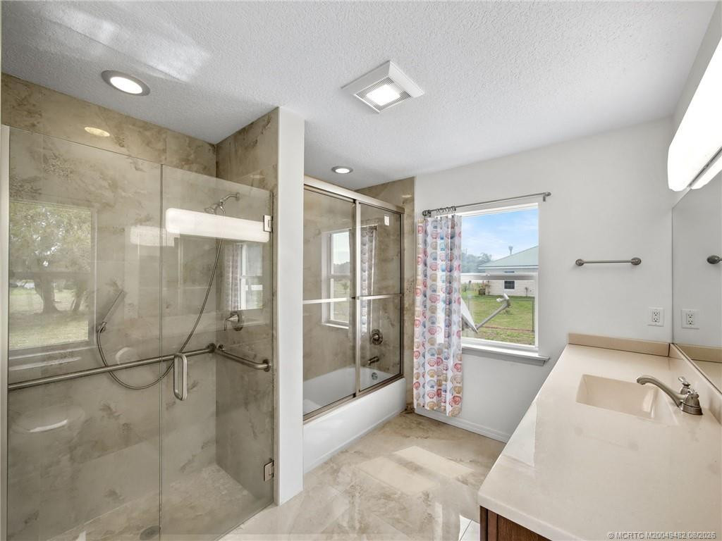 Ensuite bath