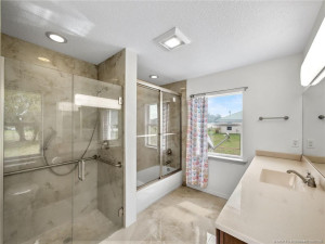 Ensuite bath