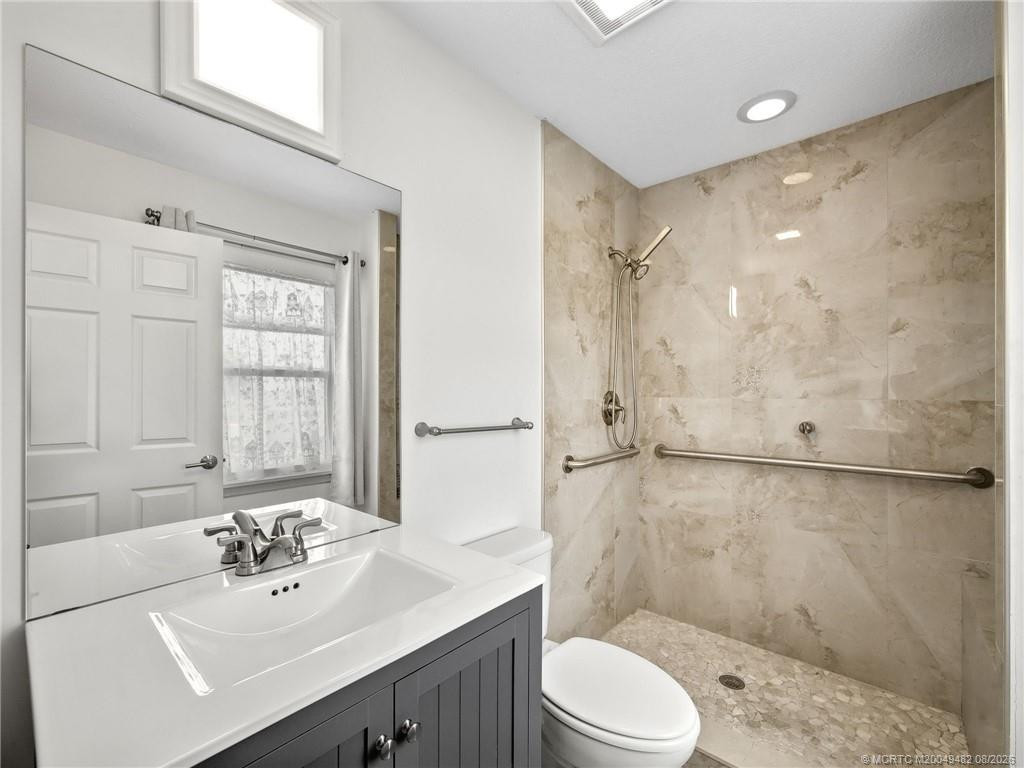 Office bath