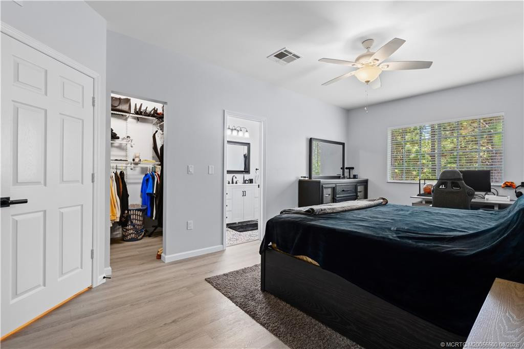Master Bedroom (2)