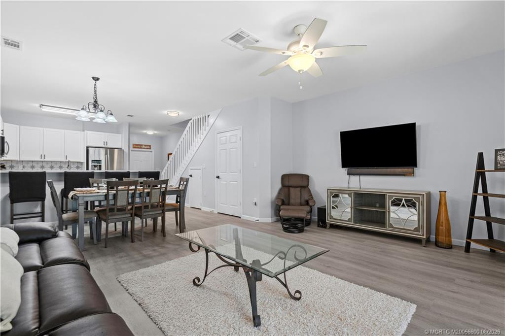 Living Area (2)