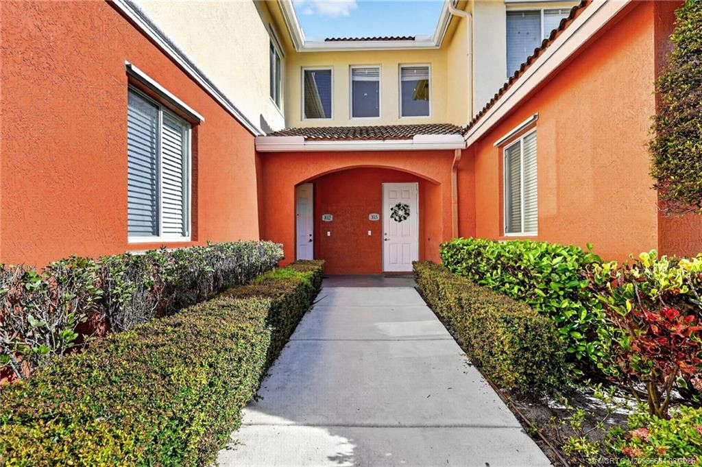 3 bedroom Townhouse at 43 SE Sedona Circle #102, Vilabella Central Park Condo, Stuart — photo 3