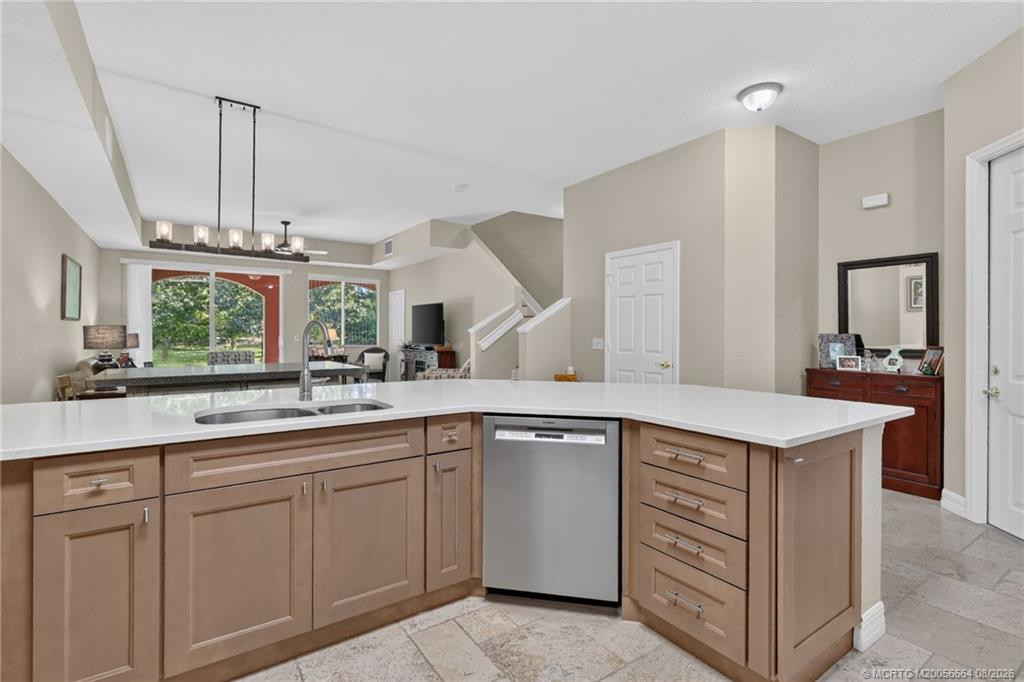 43 SE Sedona Circle #102, Stuart FL - photo 8 of 48
