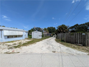 Access Easment. Lot behind blue shed