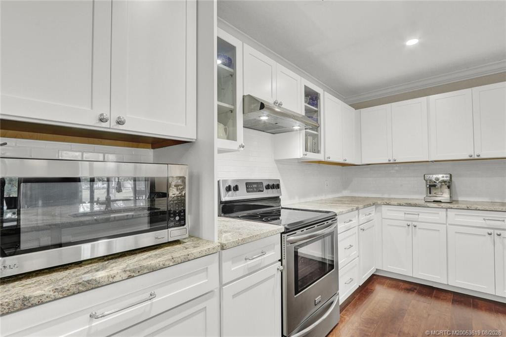 Photo 4 at 3060 SE Darien Road, Port St. Lucie