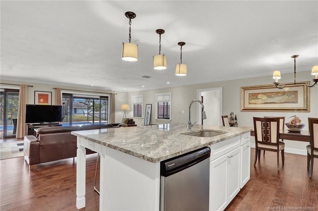 Kitchen Island at 3060 SE Darien Road, Port St. Lucie