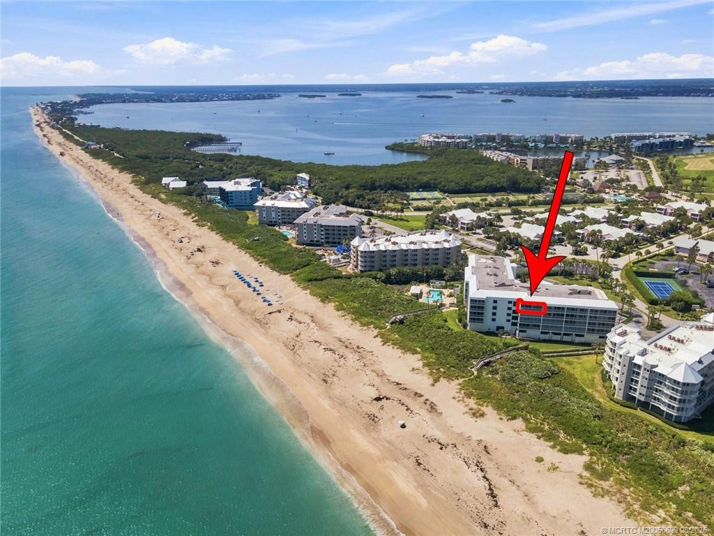 529 NE Plantation Road 407, Stuart – Condominium for sale