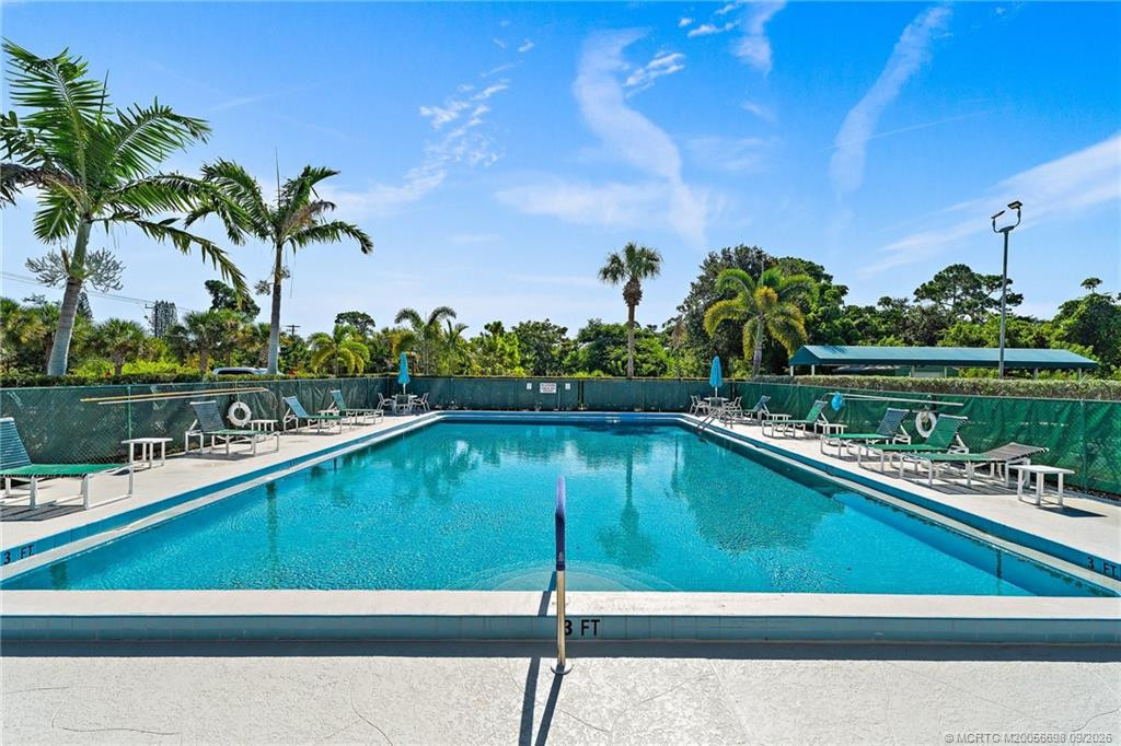 2950 SE Ocean Boulevard 133-3, Stuart – Condominium for sale