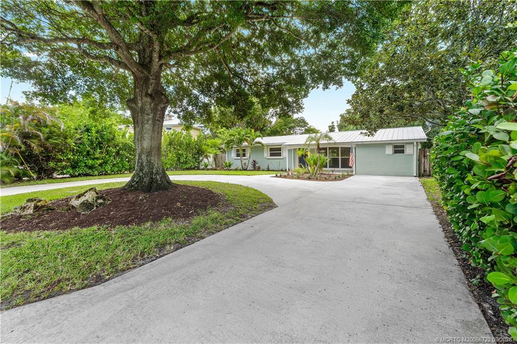 4 bedroom Single Family Residence at 502 SE Edgewood Drive, St Lucie Park Sec 01 & 02, Stuart — photo 4