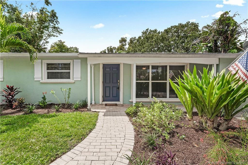4 bedroom Single Family Residence at 502 SE Edgewood Drive, St Lucie Park Sec 01 & 02, Stuart — photo 5