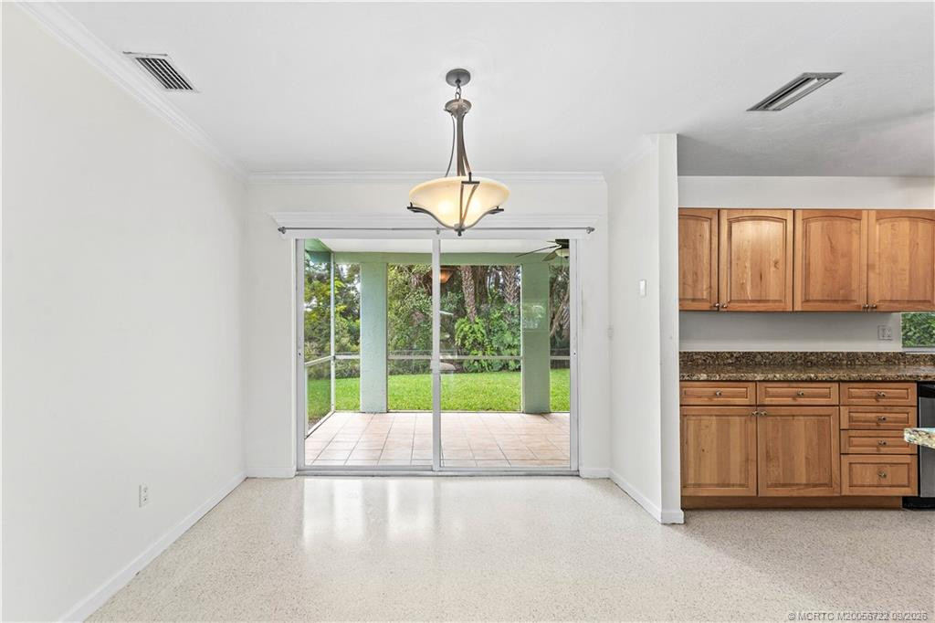 502 SE Edgewood Drive, Stuart FL - photo 11 of 37