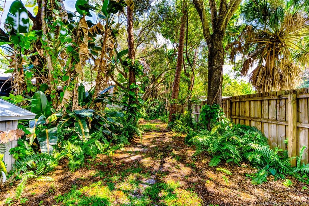 5713 Papaya Drive, Fort Pierce FL - photo 13 of 29