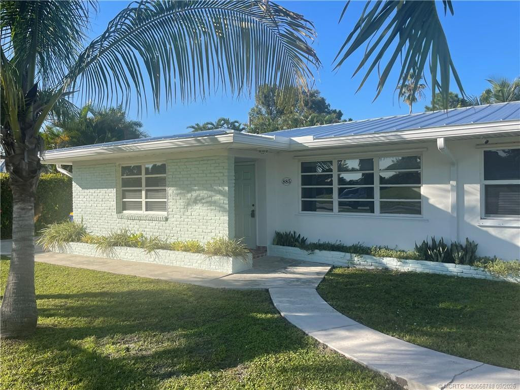 885 NW River Shores Boulevard, Stuart – Townhouse for rent