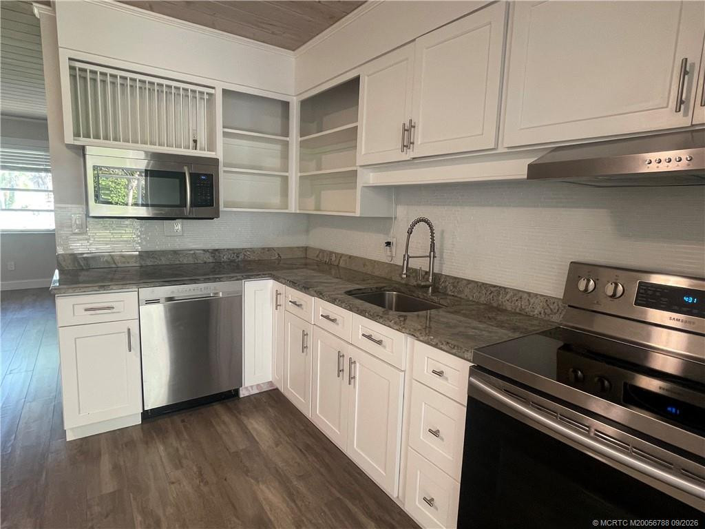 Photo 6 at 885 NW River Shores Boulevard, Stuart