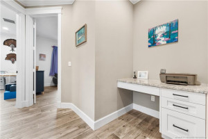 desk inn hall