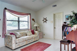 Bedroom 2, off living area
