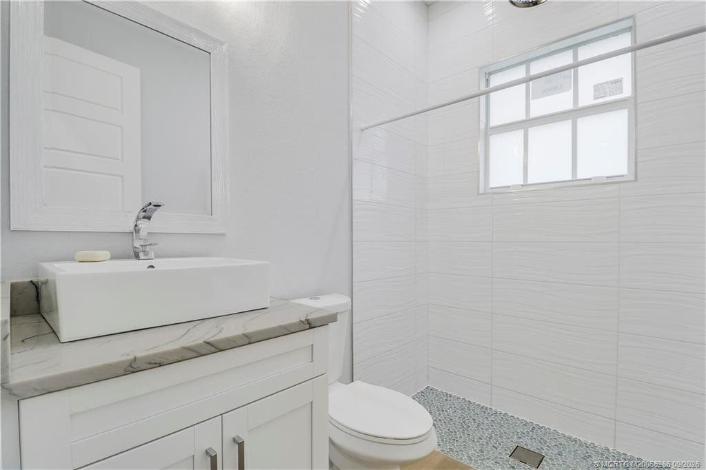 #1 Bathroom