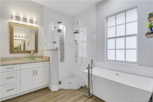 #3 Bathroom- Primary