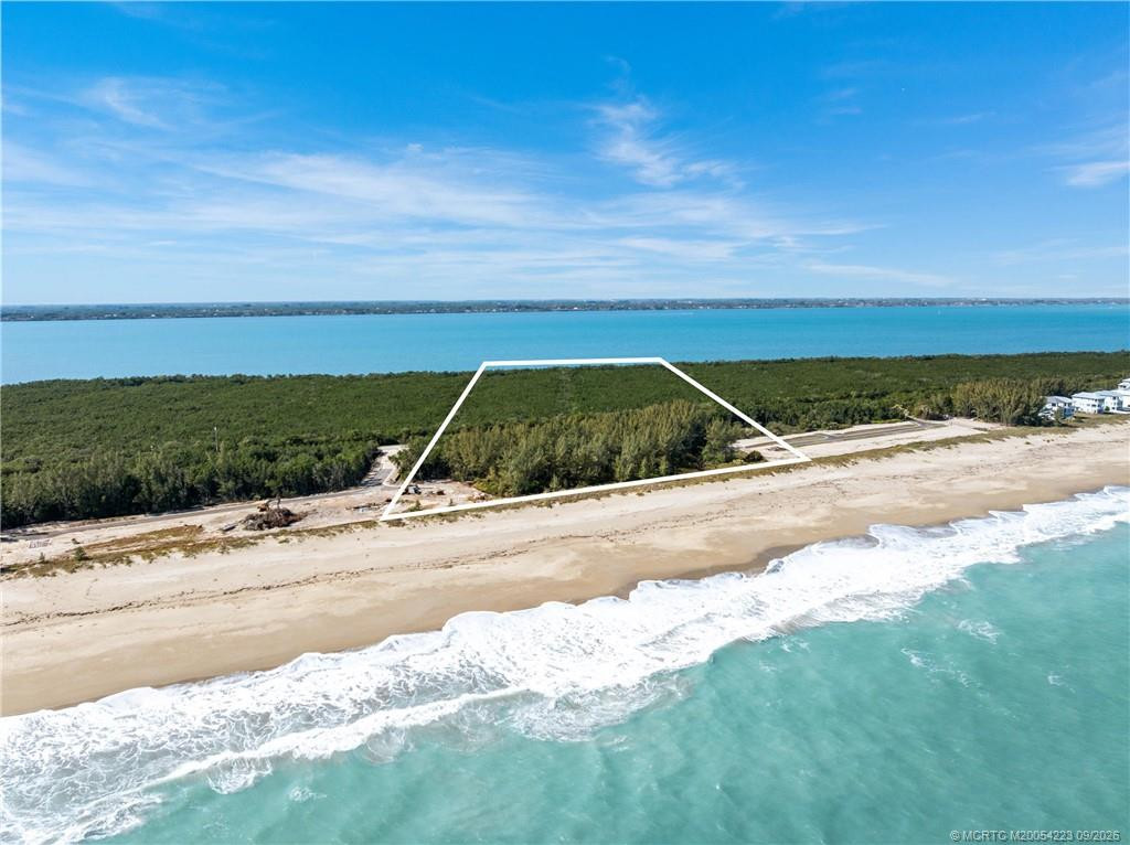550+ FT of Oceanfrontage