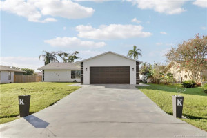 Photo for 778 SE Albatross Avenue, Port St. Lucie, FL 34983 - listing #M20056798 778 SE Albatross Avenue, Port St. Lucie, FL 34983