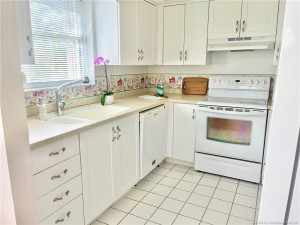 Bright kitchen