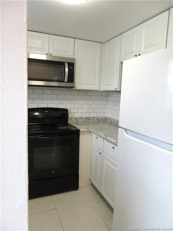 Photo 6 at 2929 SE Ocean Boulevard 128-4, Stuart