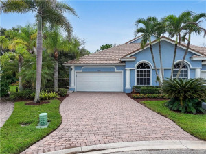 Welcome to 480 NW Red Pine Way, Jensen Beach FL