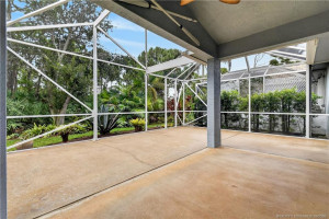 Oversize Covered Lanai