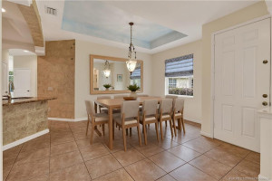 VIRTUALLY STAGED DINING AREA