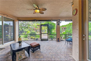 Back Lanai House to Back
