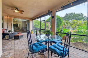 Back Lanai Master to Living room