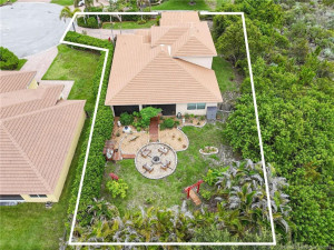 Aerial with property lines (estimated)