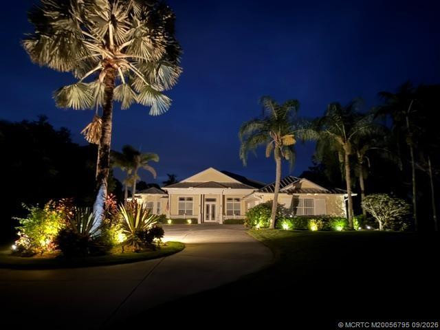 Decorative night lights