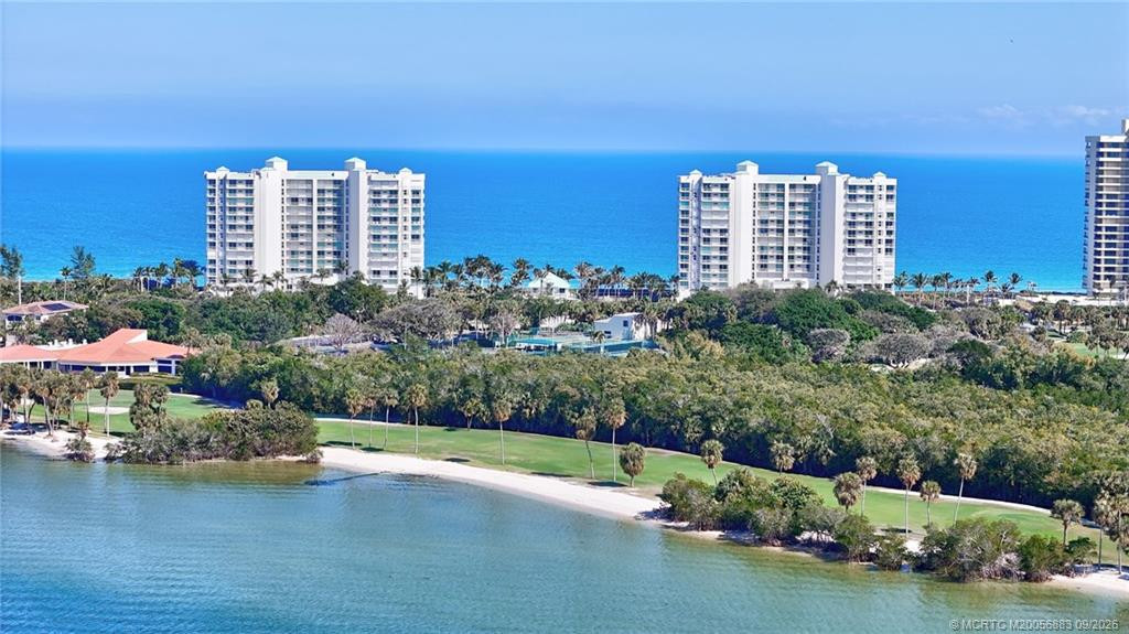 8600 S Ocean Drive 306, Jensen Beach – Condominium for rent