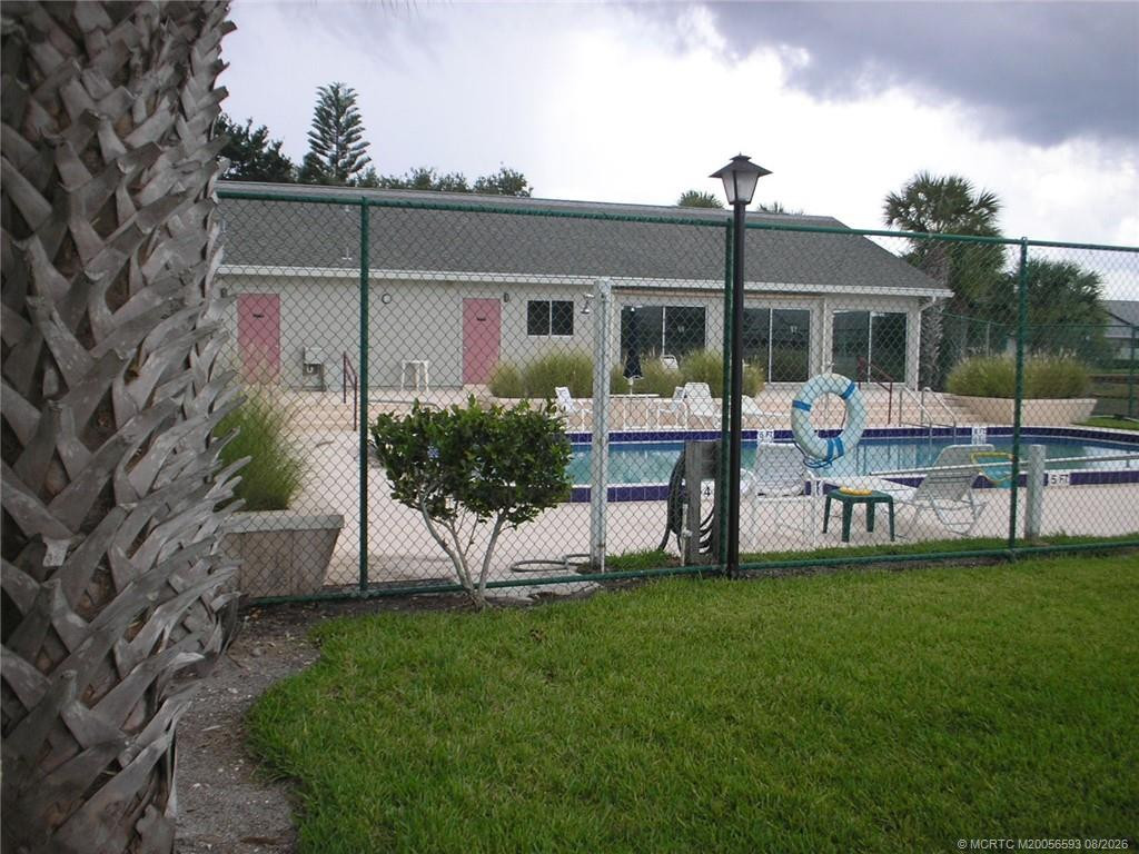 4015 NW Cinnamon Tree Circle, Jensen Beach FL - photo 13 of 16