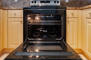 Brand new GE oven, never used, spotless interior.