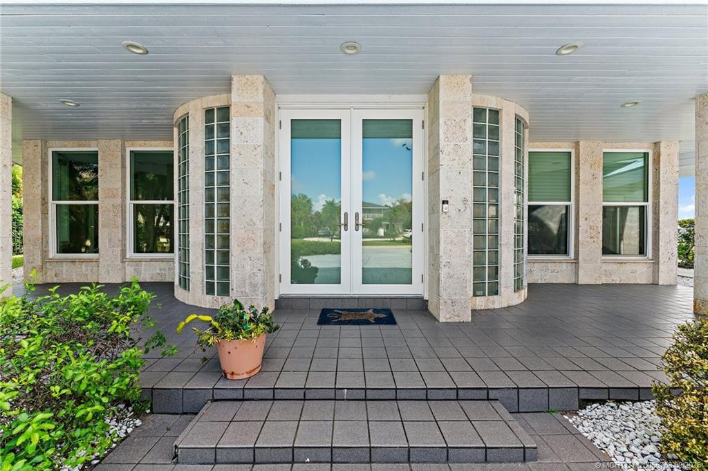 Photo 6 at 2318 NW Bay Colony Court, Stuart