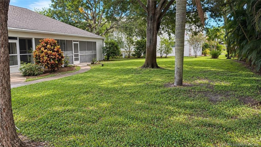 2155 SE Edler Drive, Stuart – Condominium for rent