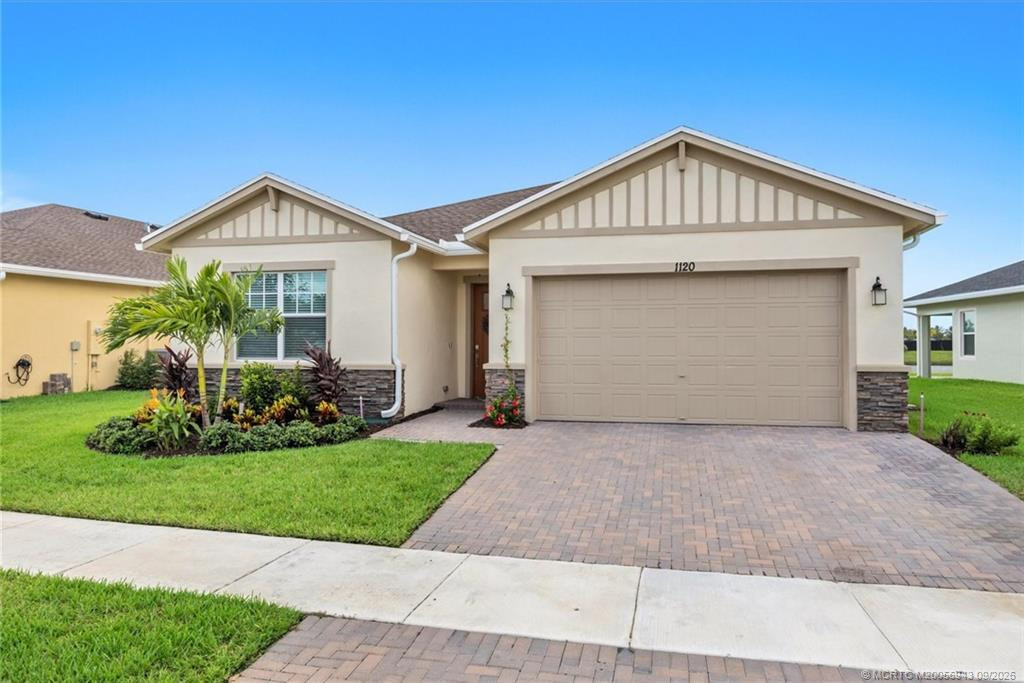 Property photo for 1120 SE Crosswood Way, Port St. Lucie, FL 34984